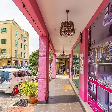 Oyo 954 Sweet Memories Hotel